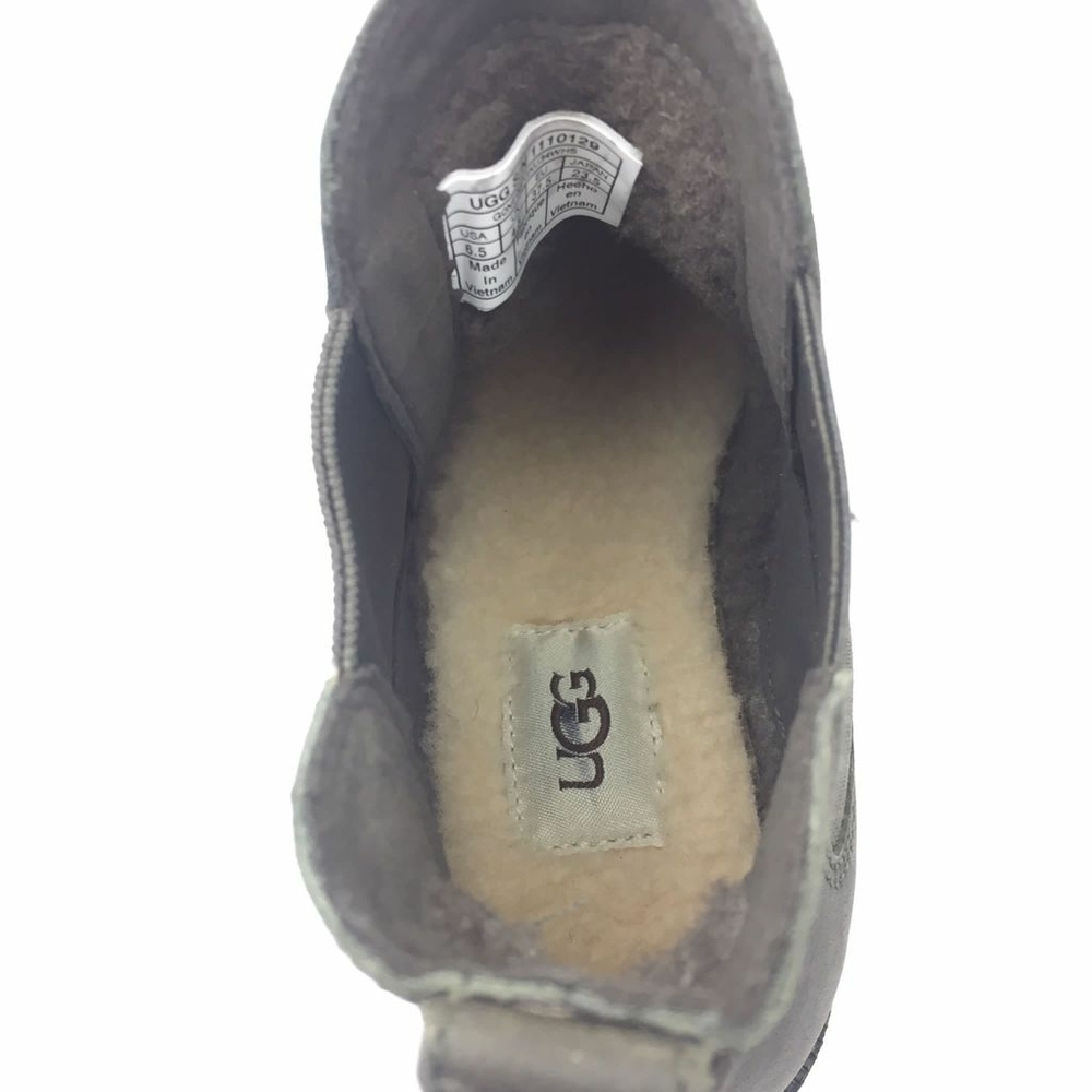 UGG Bonham III Waterproof Chelsea Boot sz …Shearli…